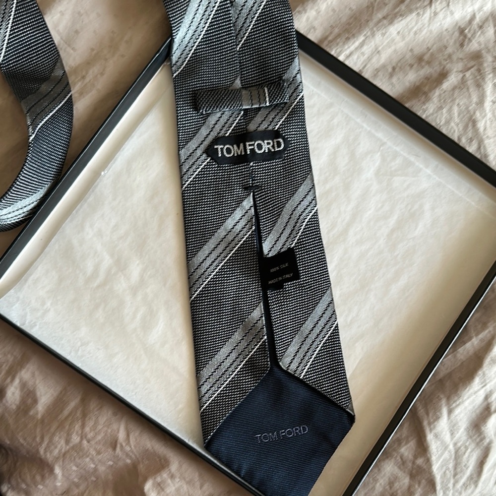 Tom Ford Gray navy blue Striped Men's Tie